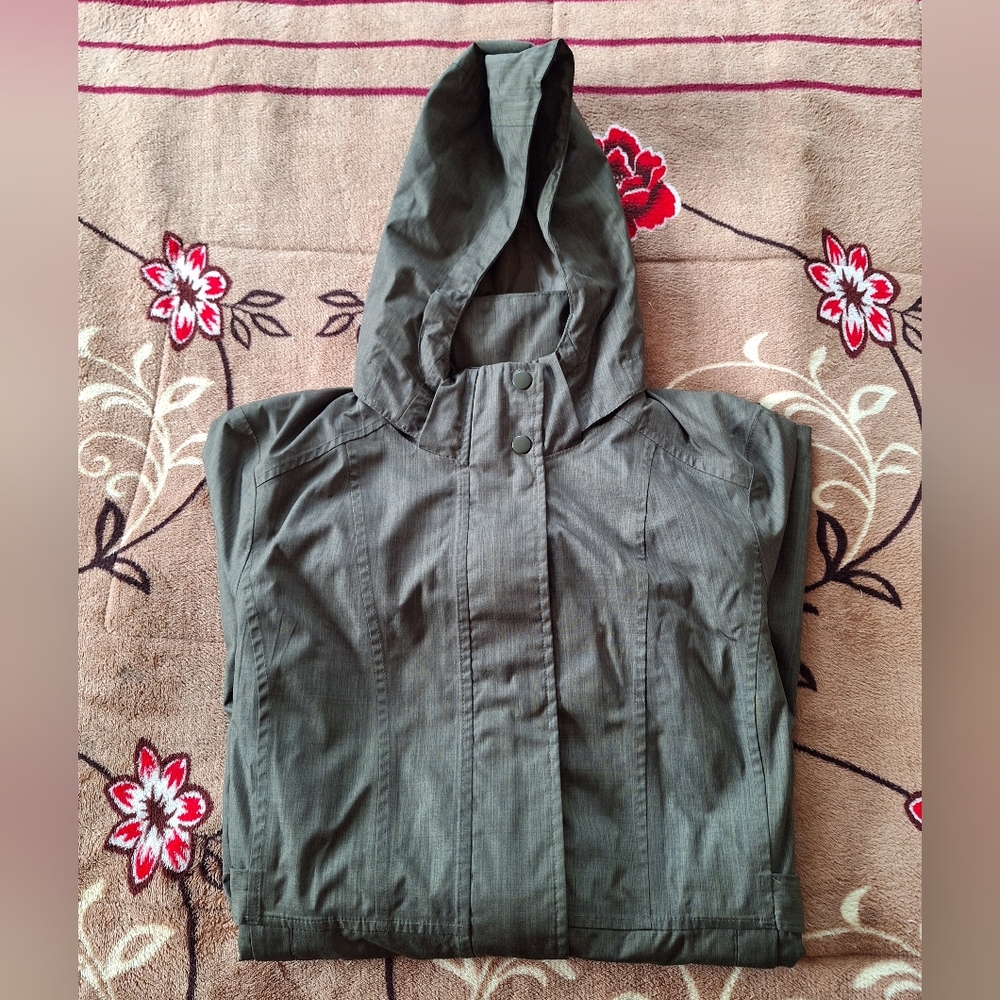 Kirkland Signature Hooded Ladies Jacket - Size Large